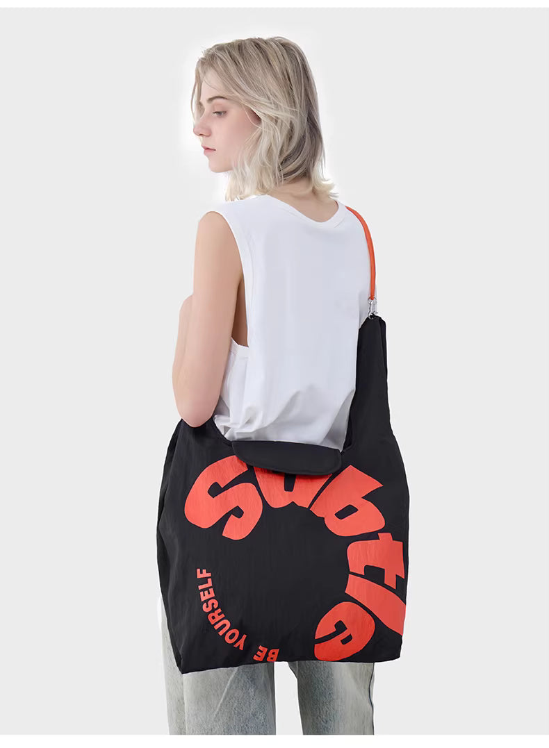 Urban Logo Sling Bag｜アーバン・ロゴ・スリング・バッグ SL001