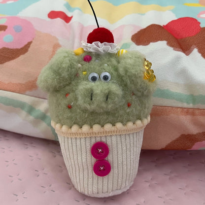 Piggy Cupcake charm｜ピギー・カップケーキ・チャーム WC001