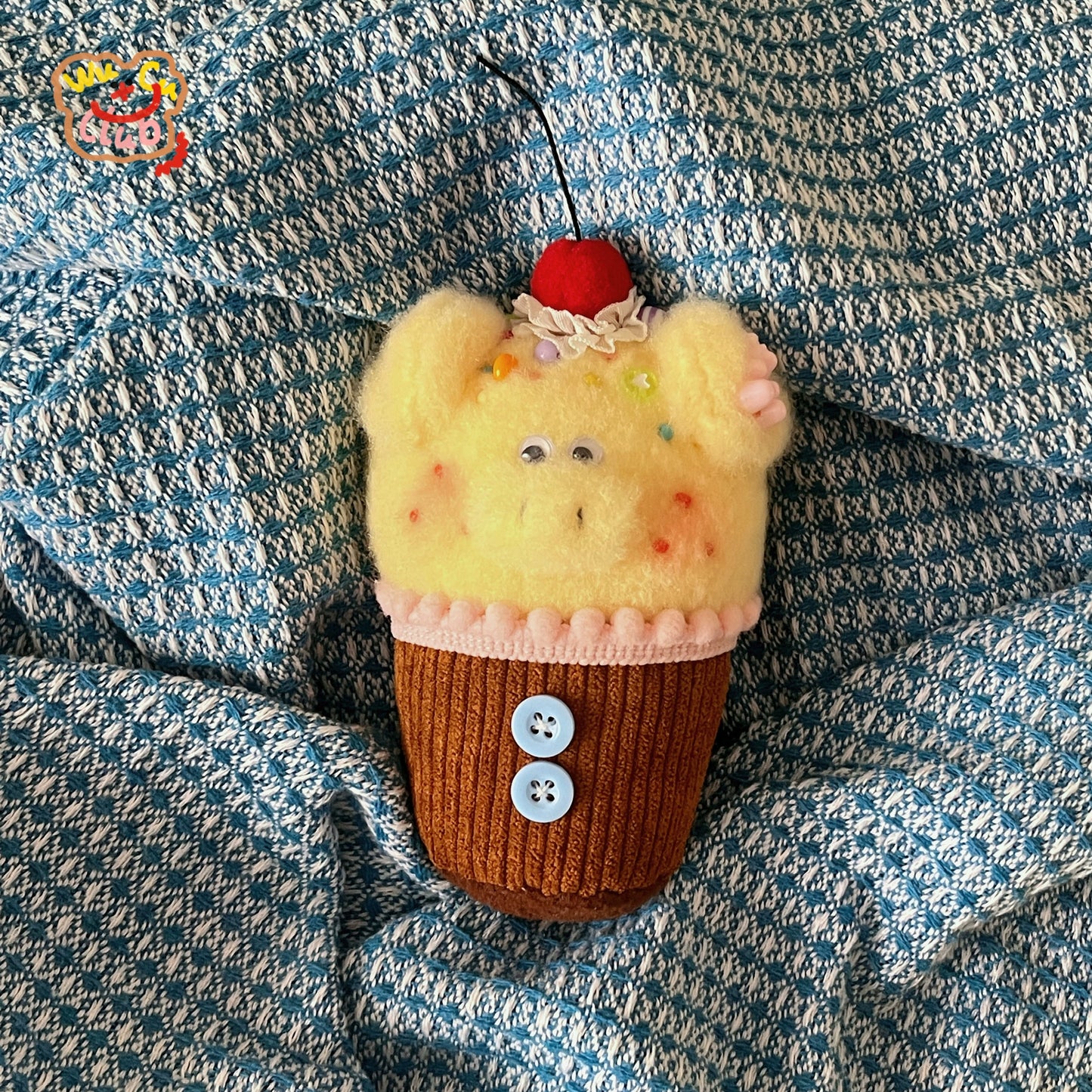 Piggy Cupcake charm｜ピギー・カップケーキ・チャーム WC001